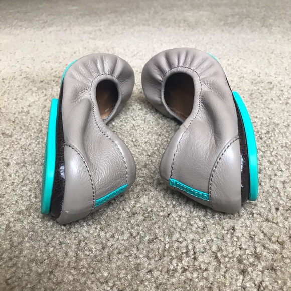 Tieks By Gavrieli, Leather Flats, Taupe Sz 6 - Picture 11 of 12